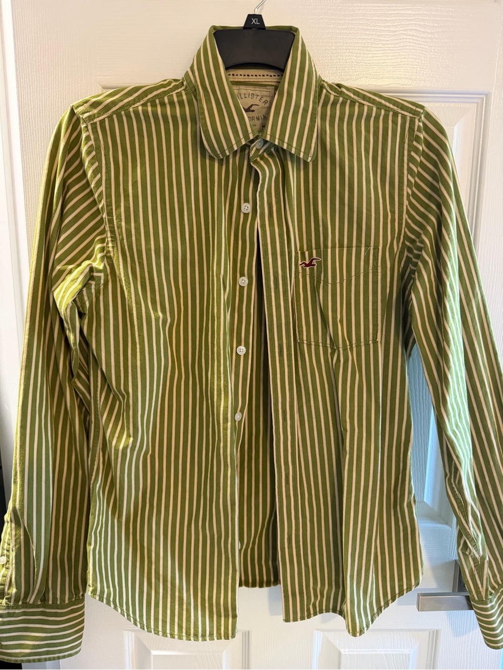 Hollister California Men’s Medium Green Striped Button Down Shirt 100% Cotton Y2